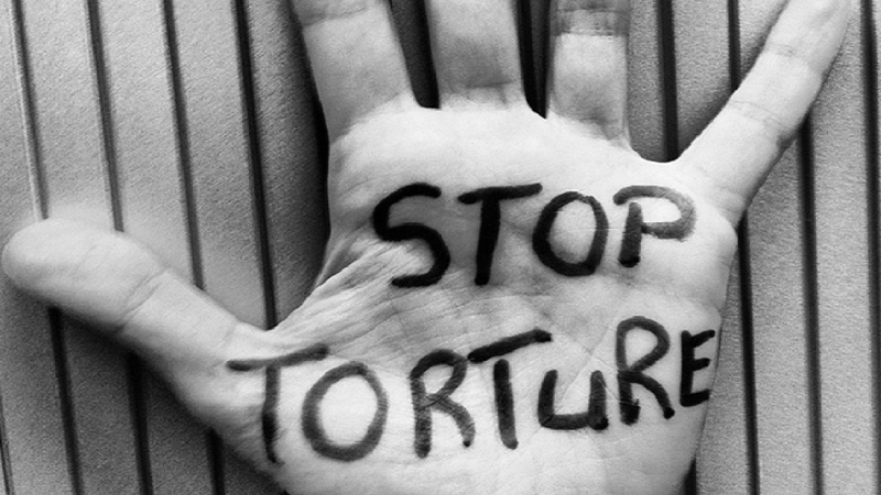 Tortura: l'Italia non pu&ograve; pi&ugrave; aspettare
